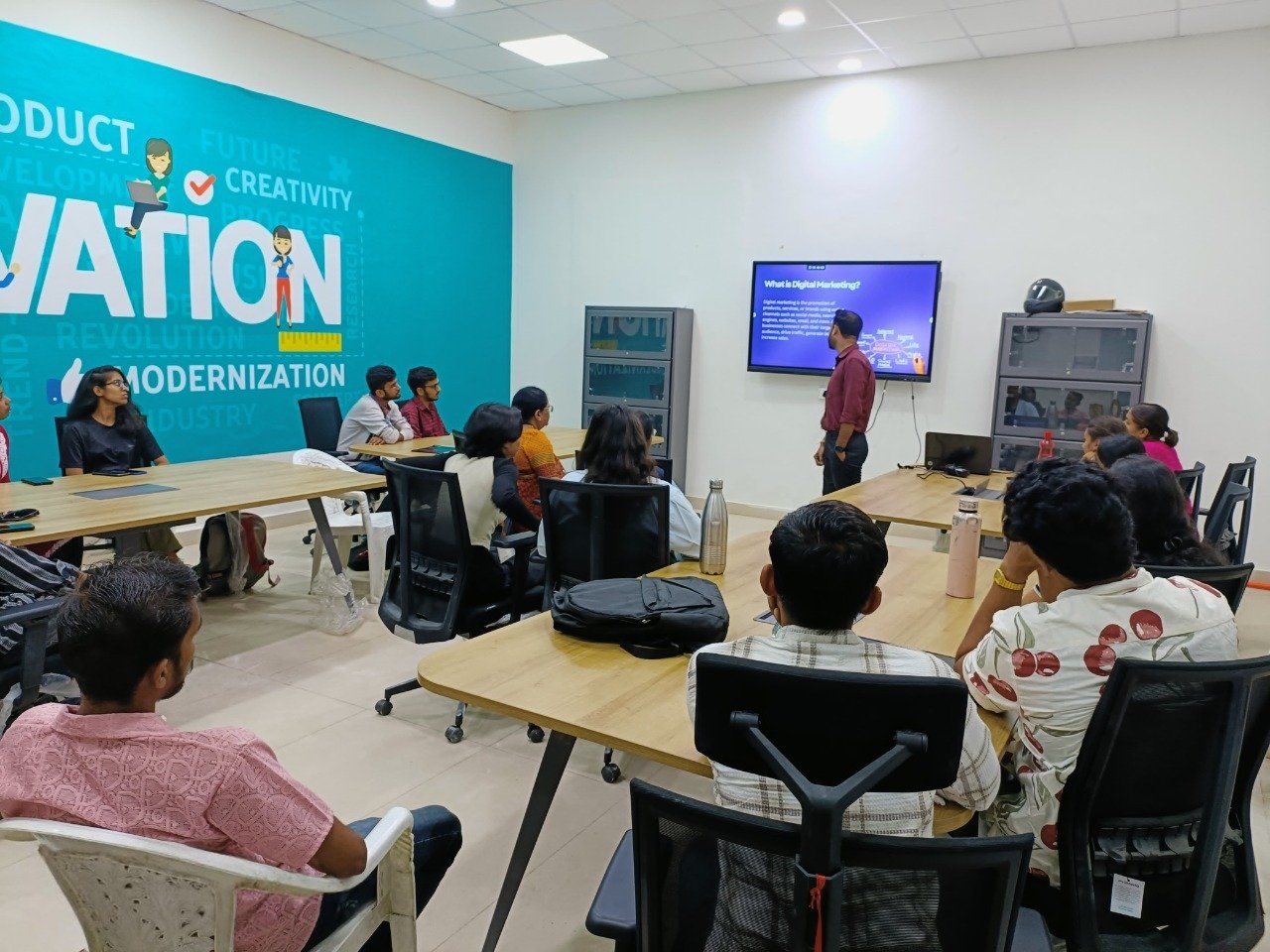 DeWatermark.ai_1759525445433